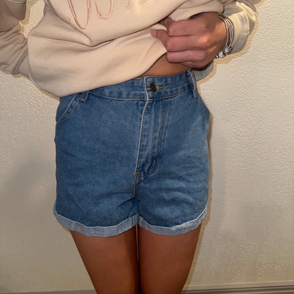 Cute and comfy Jorts, size 8.